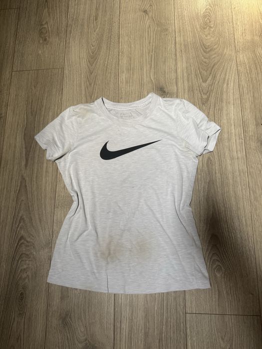 Tricou Nike gri