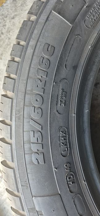 4 anvelope vara Michelin 215/60/16C.Pretul este pe bucata.