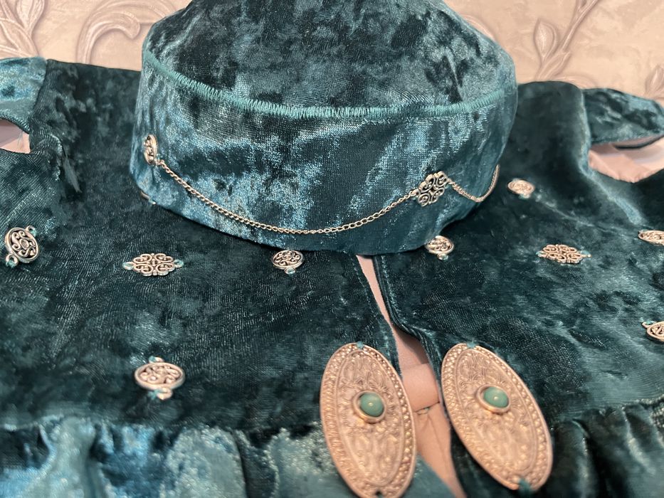 Национальная одежда камзол