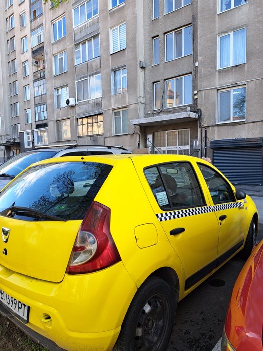 Кола dacia sandero