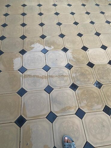 Брусчатка         .