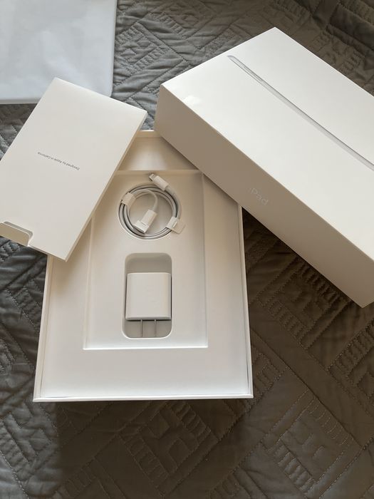 Планшет Apple iPad 3 Гб/64 Гб