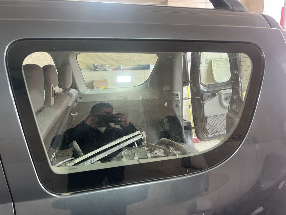 Geam dacia logan mcv spate portbagaj