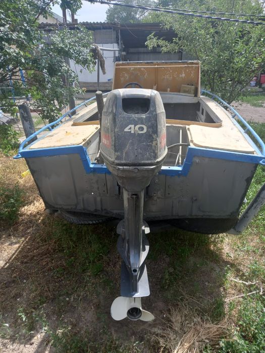 продам лодку с лафетом