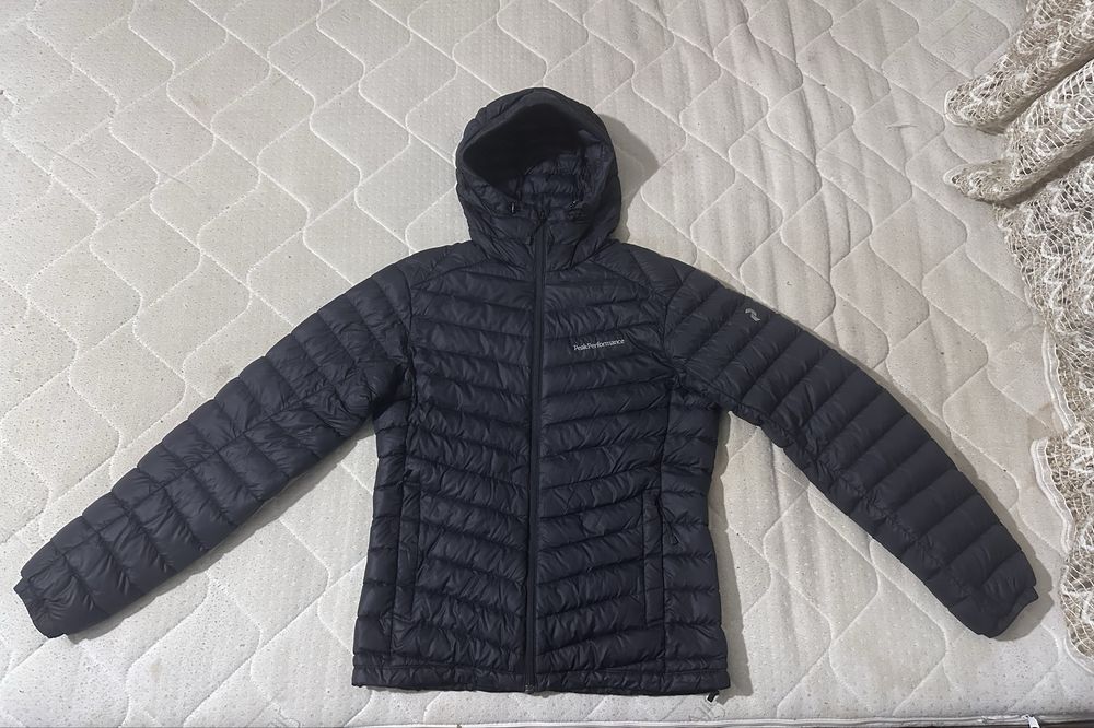 Peak Performance Frost  Down Hooded Jacket Black мъжко зимно яке