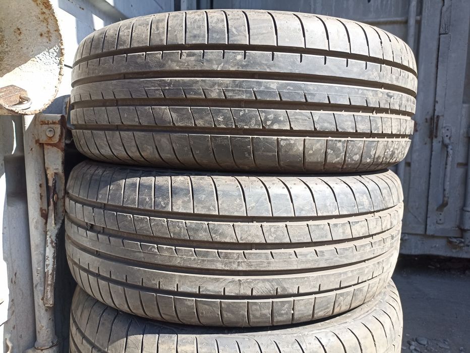 235/55/19 good year летний комплект