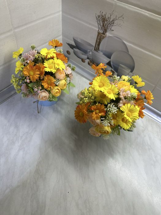 Композиции из искусственных цветов