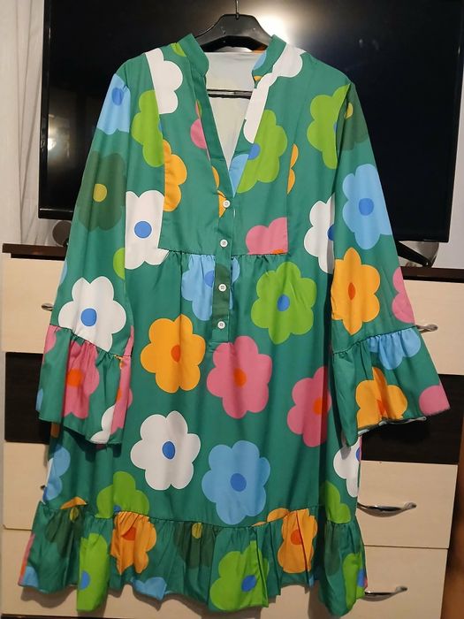 Vând rochi de dama L