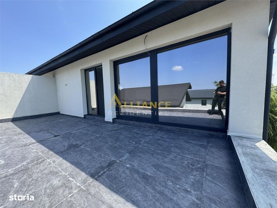 Vila tip DUPLEX 5 camere- 4 bai, curte 250 MP