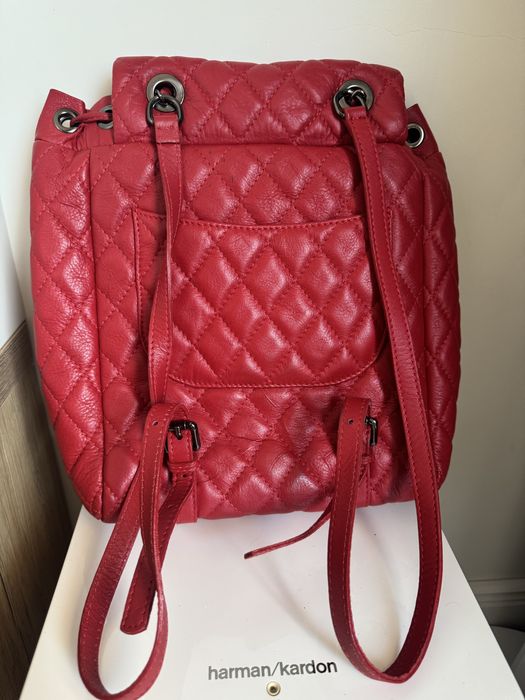 Кожена капитонирана раница Antonia Moretti