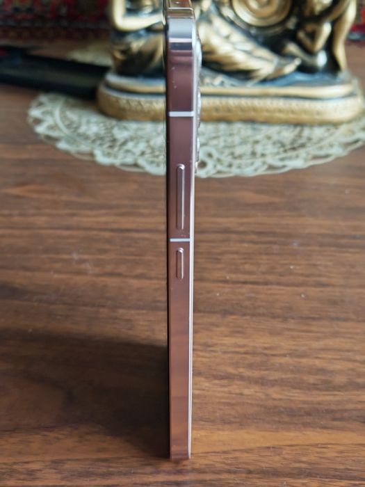 Продам телефон Vivo 23 5g
