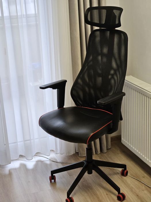Scaun gaming Ikea reglabil înălțime cu recliner