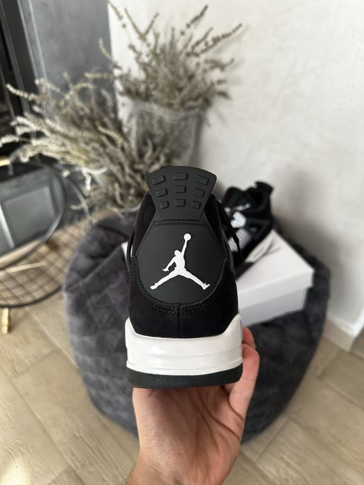 Nike Air Jordan 4 Retro White Thunder