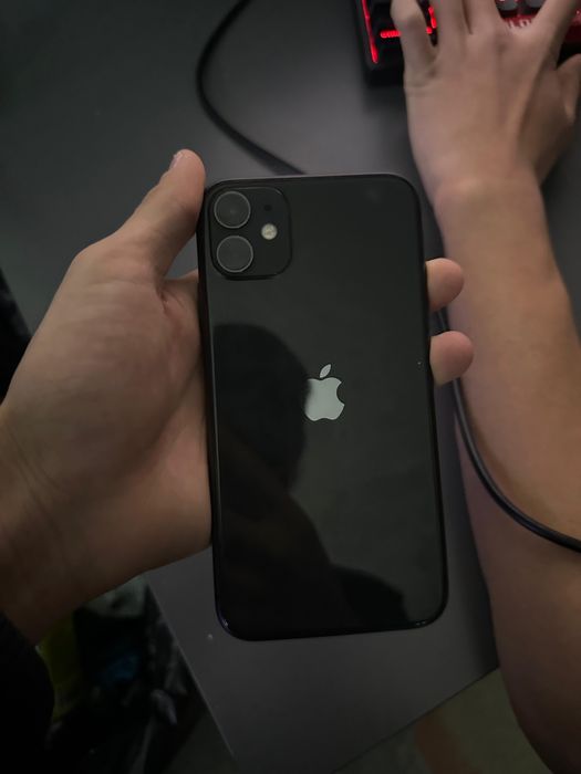 Айфон 11 64гб!!!