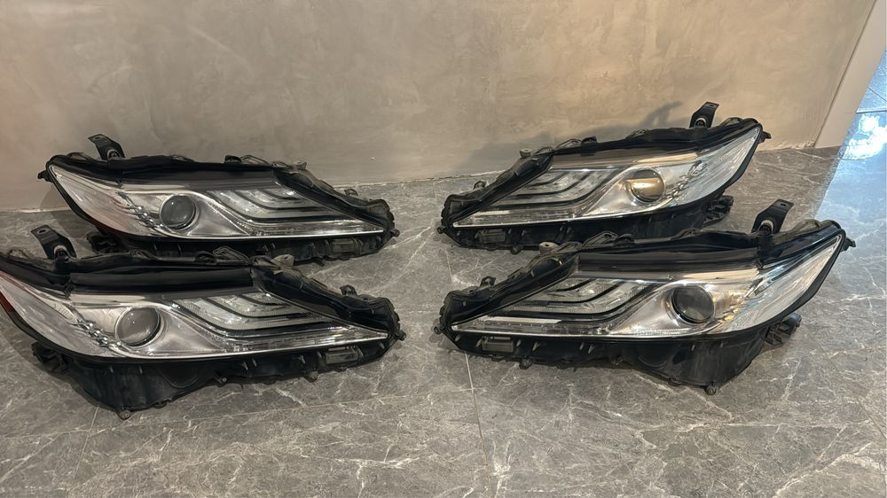 Фары на Toyota Camry 70/75