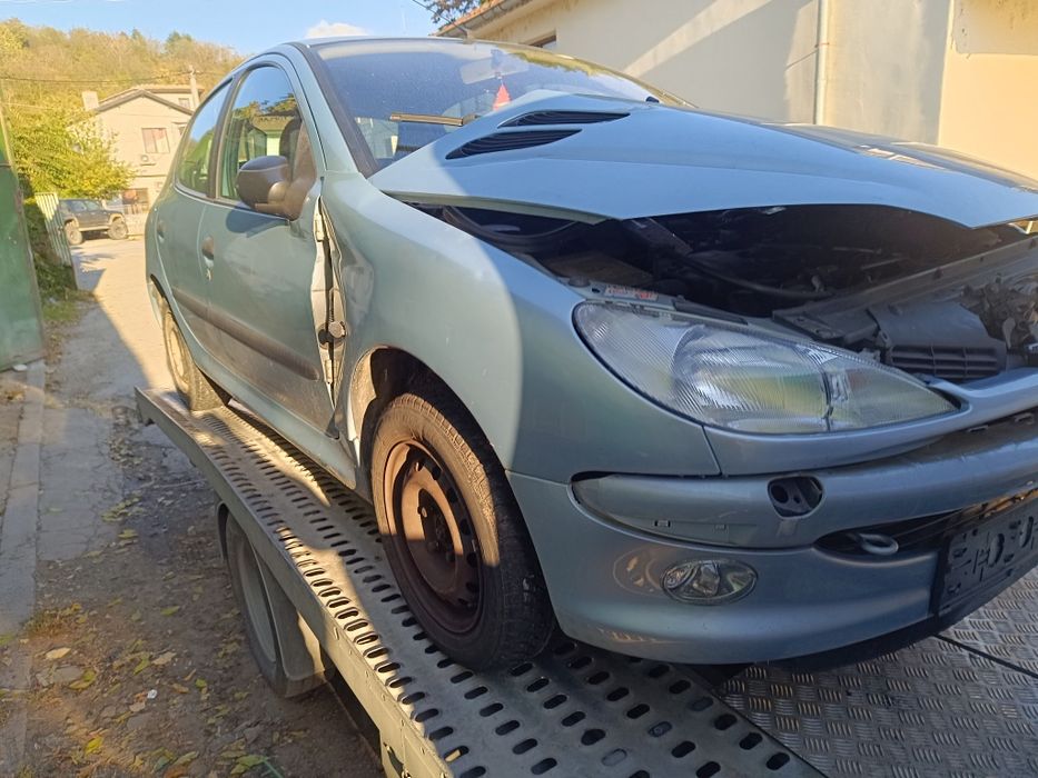 Пежо 206 на части