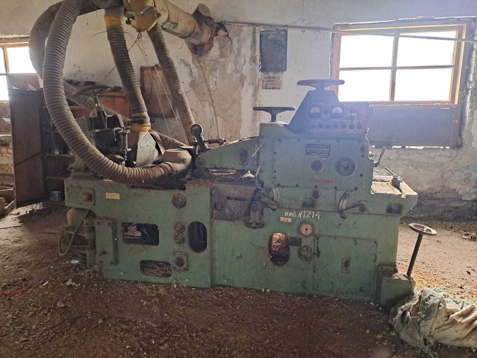 Станки деревообрабатывающие