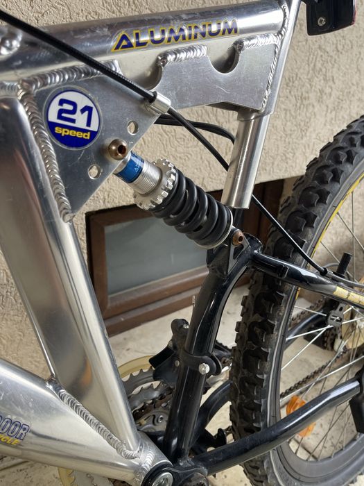 Vand bicicleta si trotinete