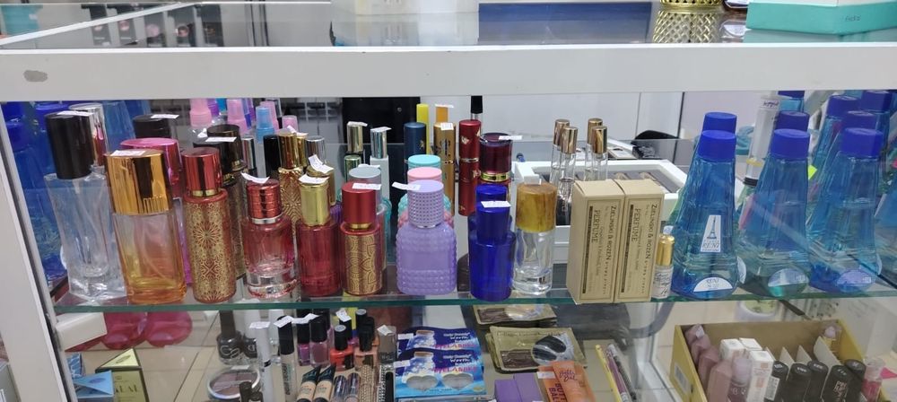 Продаётся отдел парфюмерии