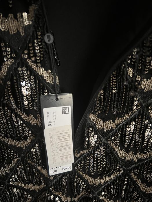 Блестяща рокля с пайети