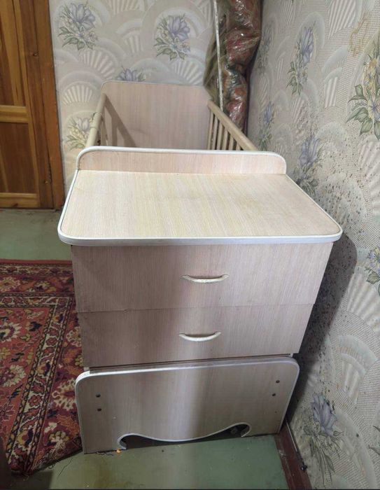 детская кровать с матрасом