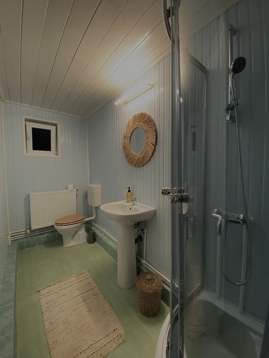 Cabana retrasă, disponibila de inchiriat