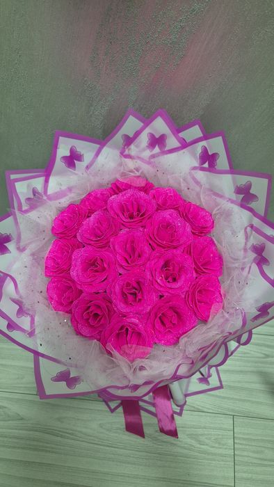 Buchet din 19 trandafiri imperiali luxury