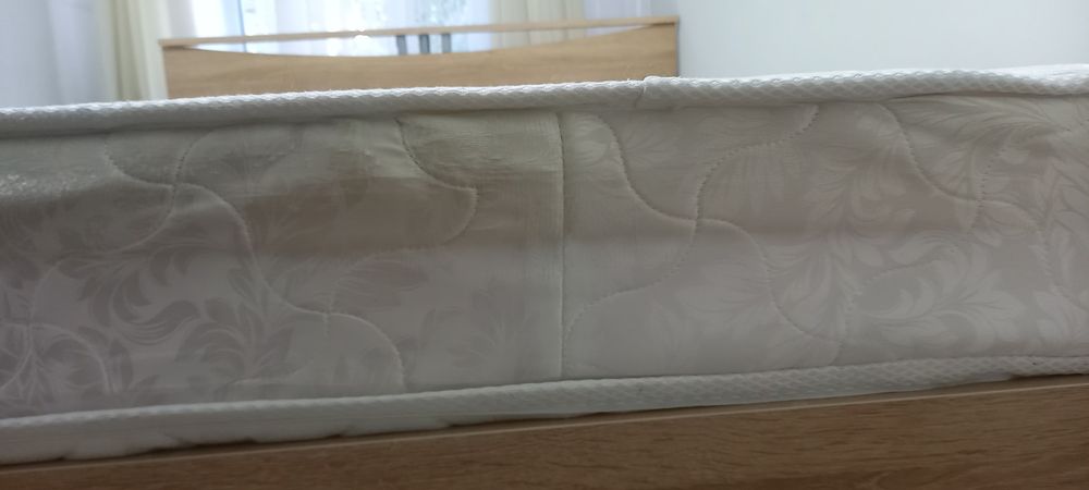 Кровать двуспальная
