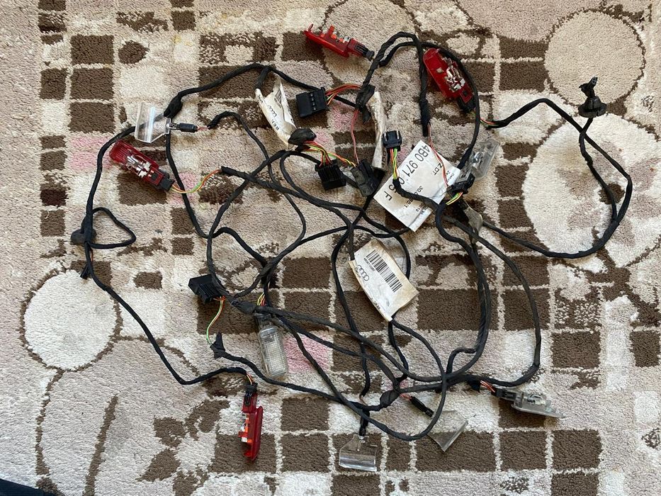 Комплект праводки на двирные карты А6 С5