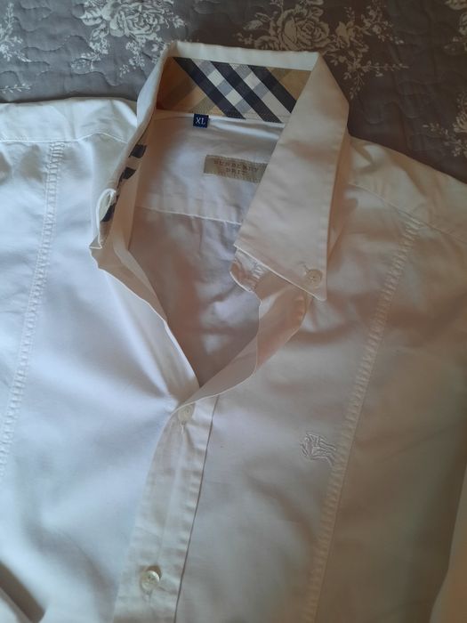 Мъжка  риза Burberrry  и дънки Lee М