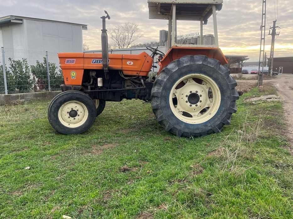 Tractor   85 cp cutie viteze cu 2 manete