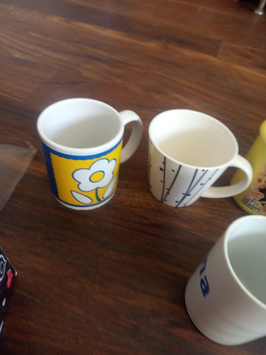 Чаши,кана и панер