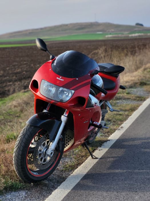 Suzuki GSX-R 600 srad
