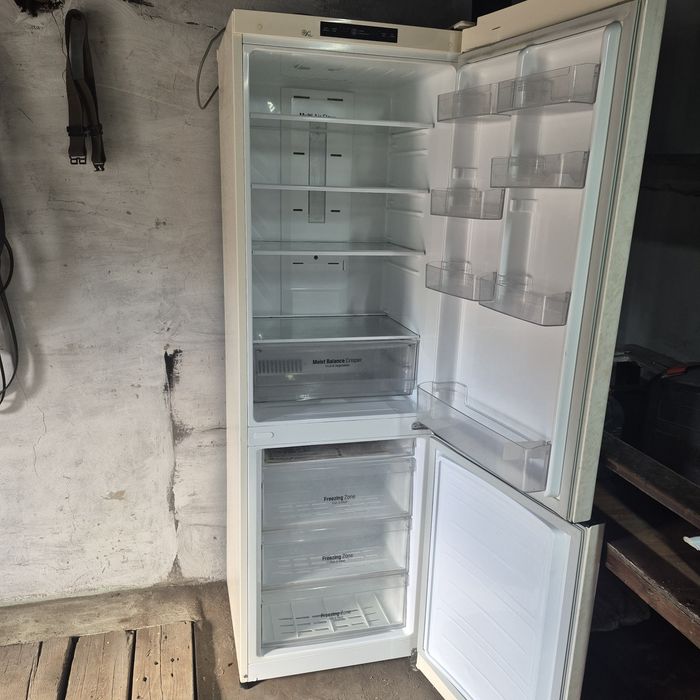 Продам холодильник.