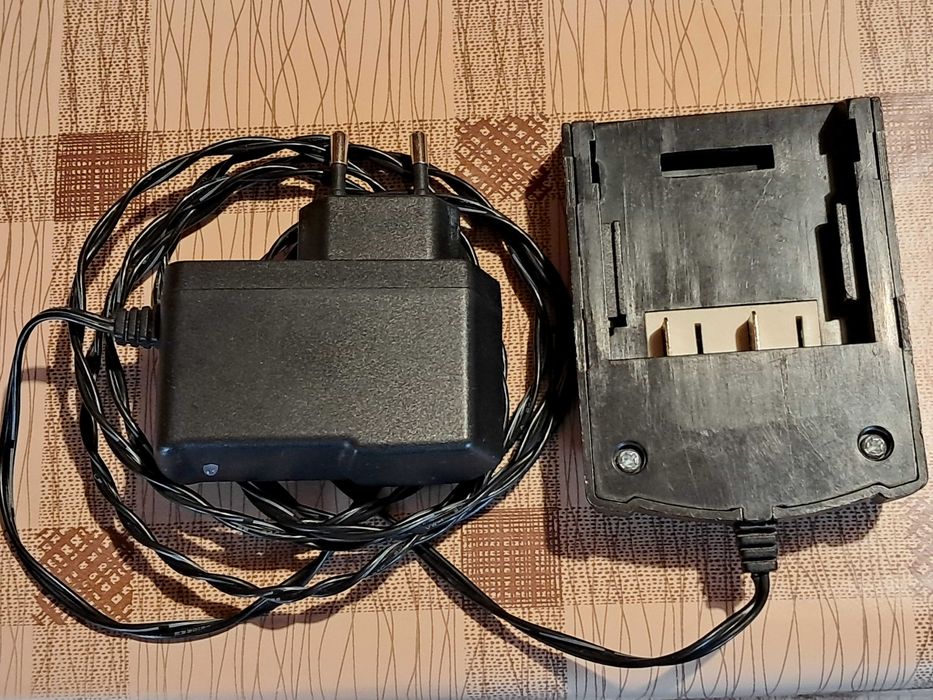 Li-ion батерии и зарядно за акум.машинки GUDE