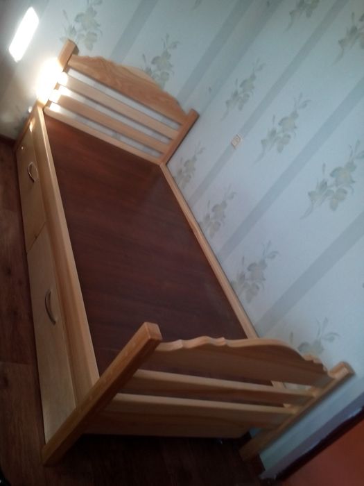 Изготавливаем кровати из дерева!