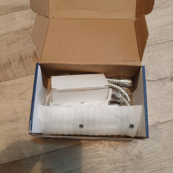 Смеситель с гигиеническим душем.