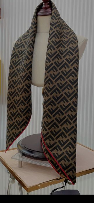 Eșarfă Fen*di, model 2026, 100% mătase, 90x90cm