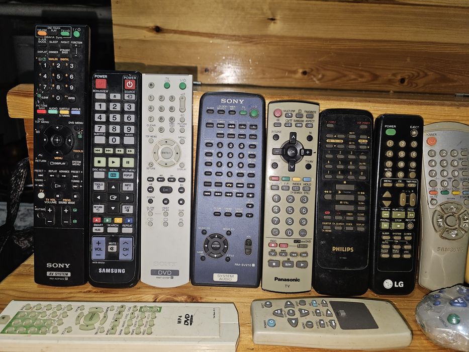 Продам пульты разные оригинальные, пульт, каждый цена отдельно