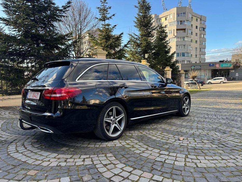 Mercedes-Benzina C180 2016