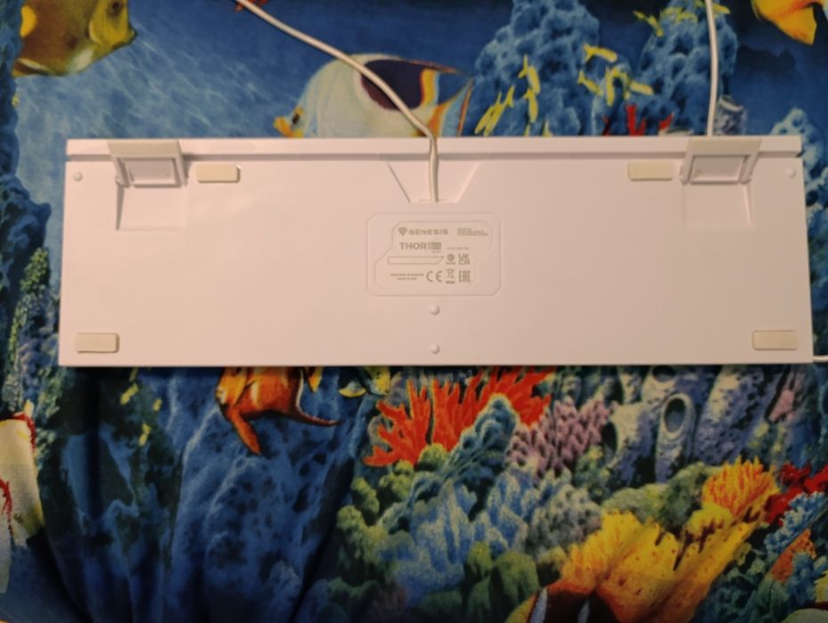 Клавиатура Genesis white Thor 303 100%-ва