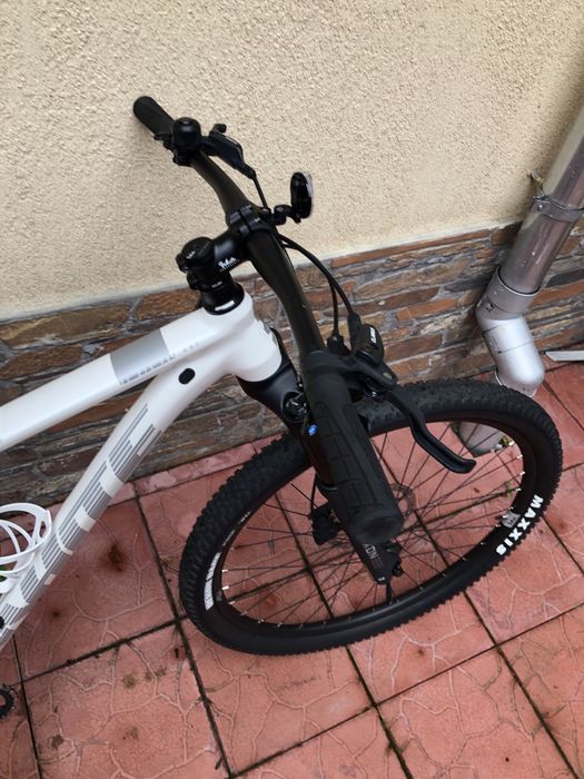 Bicicleta white 27,5 hidraulica