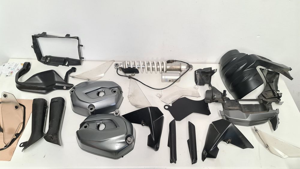 Capac motor BMW R1200GS 2013 2014, stânga dreapta, parbriz  si furcă