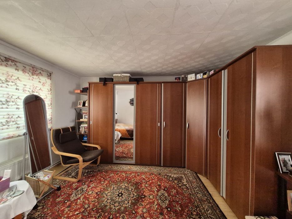 Casă spațioasă cu 2 intrări, Anexă 33mp (cărămidă) & Atelier/Hală 75 mp (panouri sandwich) – Curent Trifazic – Locuință/Afacere – Alexandria, Școala 7