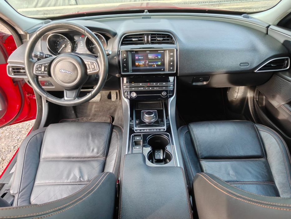 Jaguar XE AWD (4x4)impecabila Full euro 6