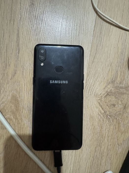 Продам самсунг а10