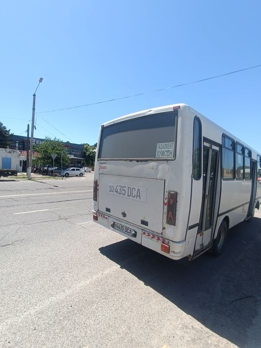 ИСУЗУ NP37 2012 yil