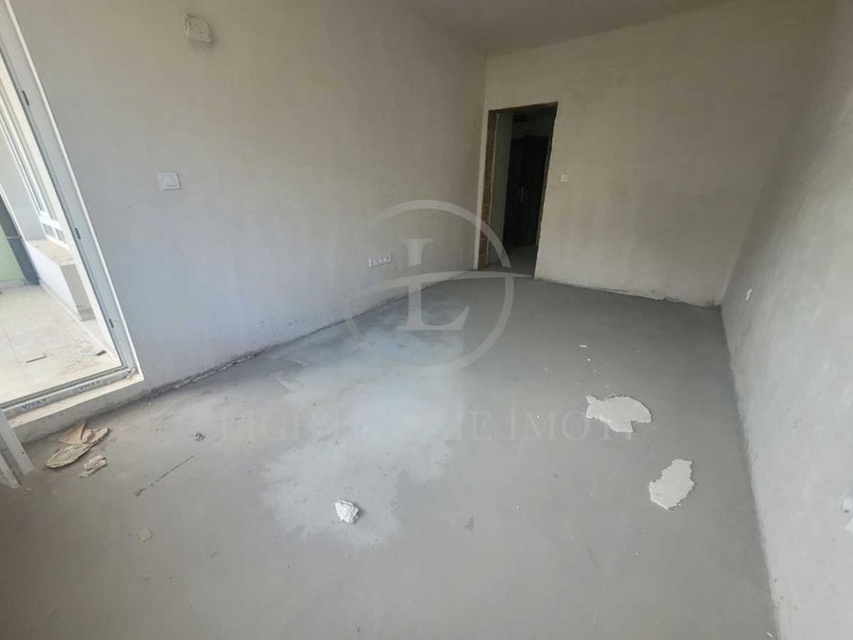 Продава се Двустаен апартамент в Пловдив, Кючук Париж - 66 кв.м за 1300 €/кв.м - Снимка #2