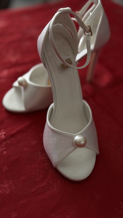 Sandale albe - mireasă