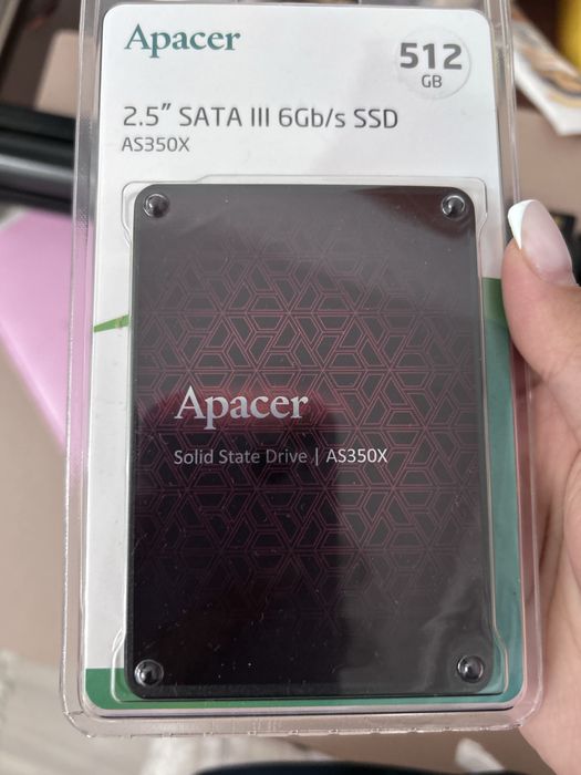 Продам SSD 512 гб новый запечатанный